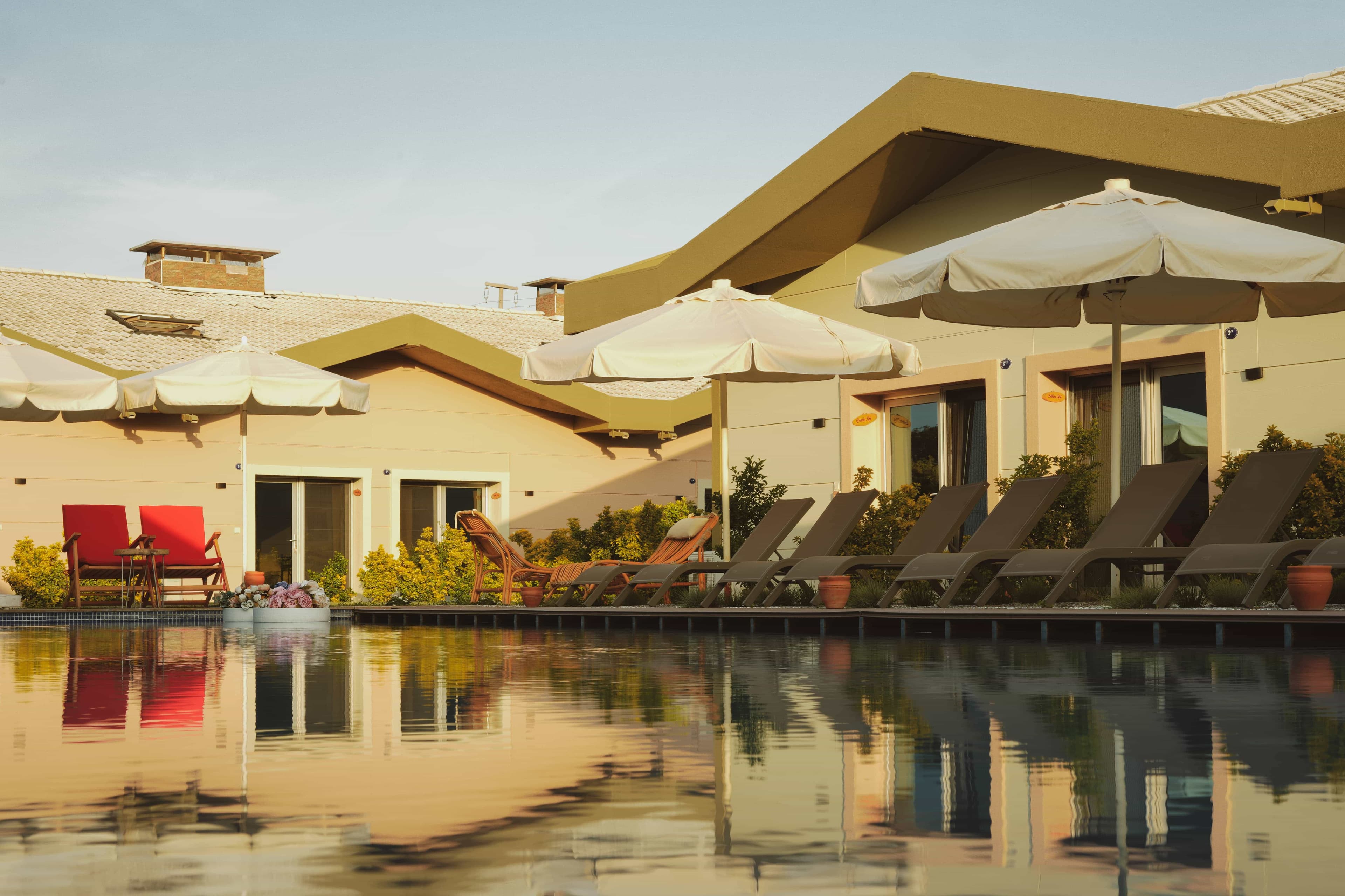 Urla La Vida House Havuz Manzaralı